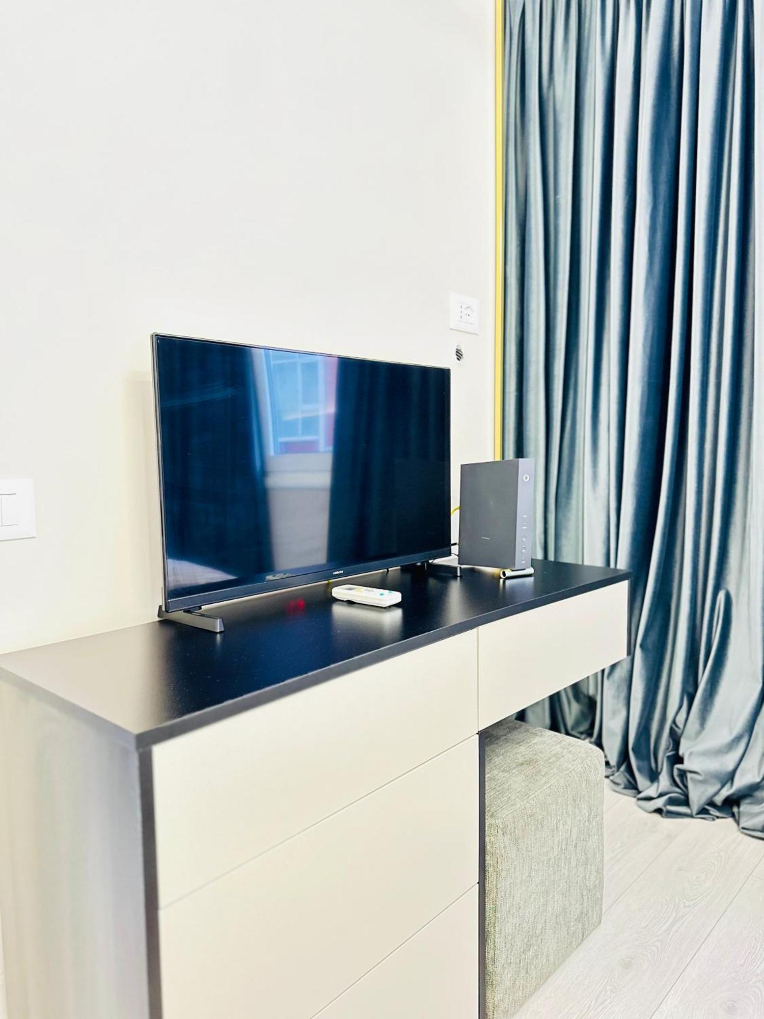 טיראנה Luxurious Central Stay - Self Check-In מראה חיצוני תמונה